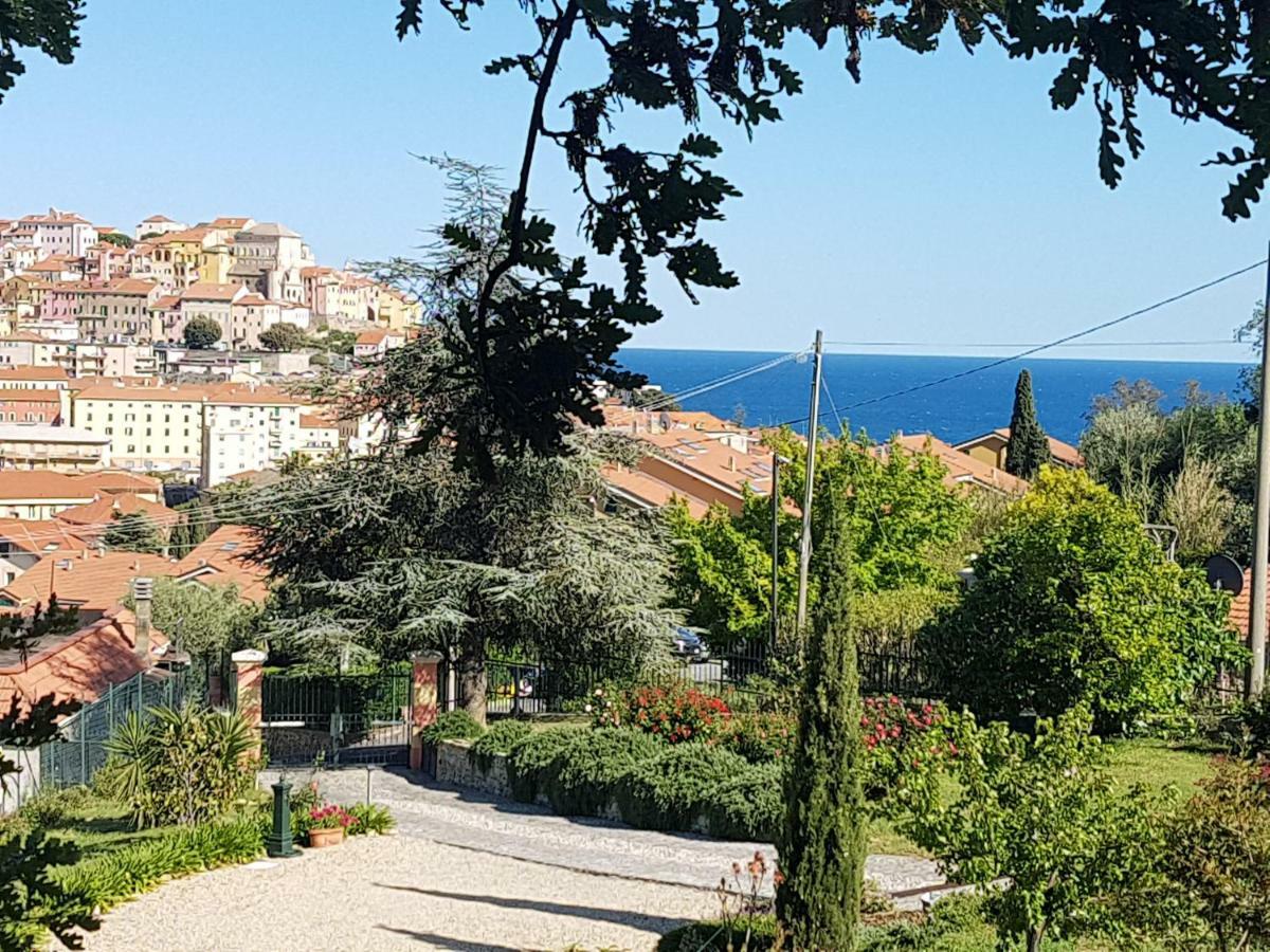 Villa Caterina อิมเปรีอา ภายนอก รูปภาพ